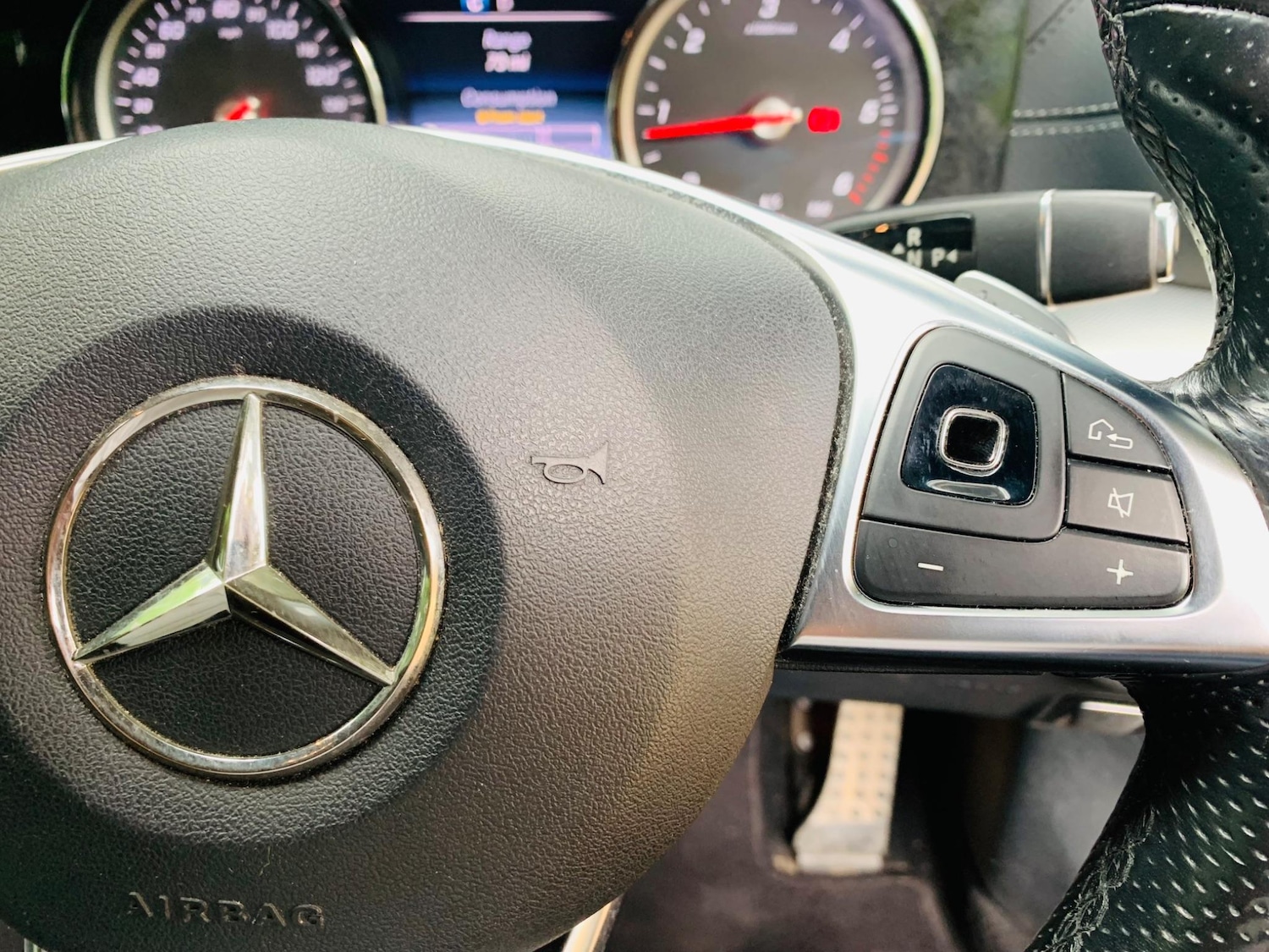 Used Mercedes-Benz E-Class 2017 for sale - 76042264: Photo 20