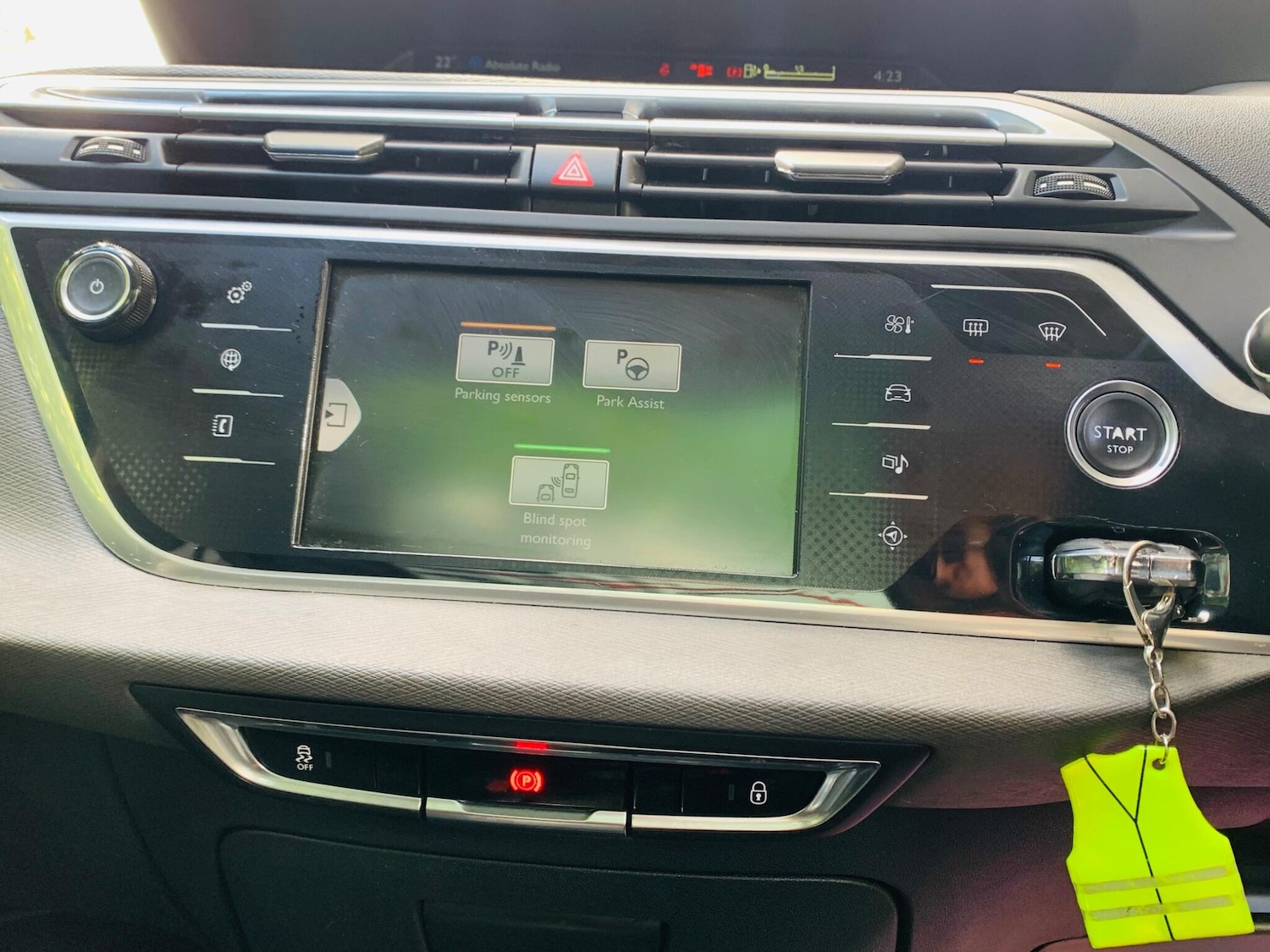 Vehicle 29