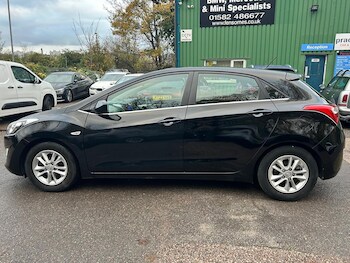 Used Hyundai i30 2015 for sale - 76996922: Photo