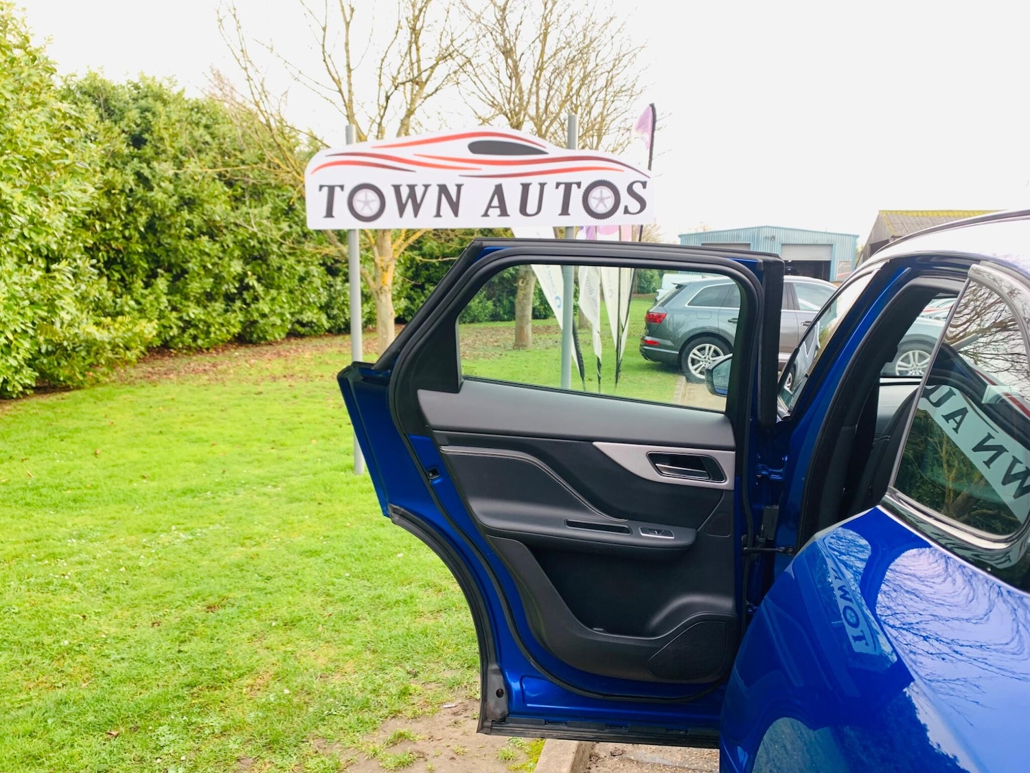 Used Jaguar F-Pace 2018 for sale - 77559848: Photo 31