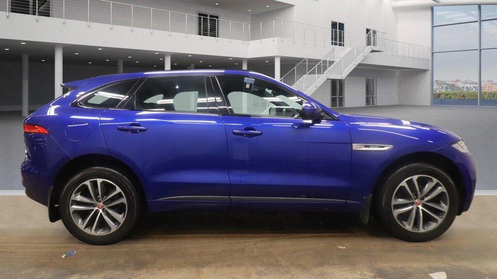 Used Jaguar F-Pace 2018 for sale - 77559848: Photo 5