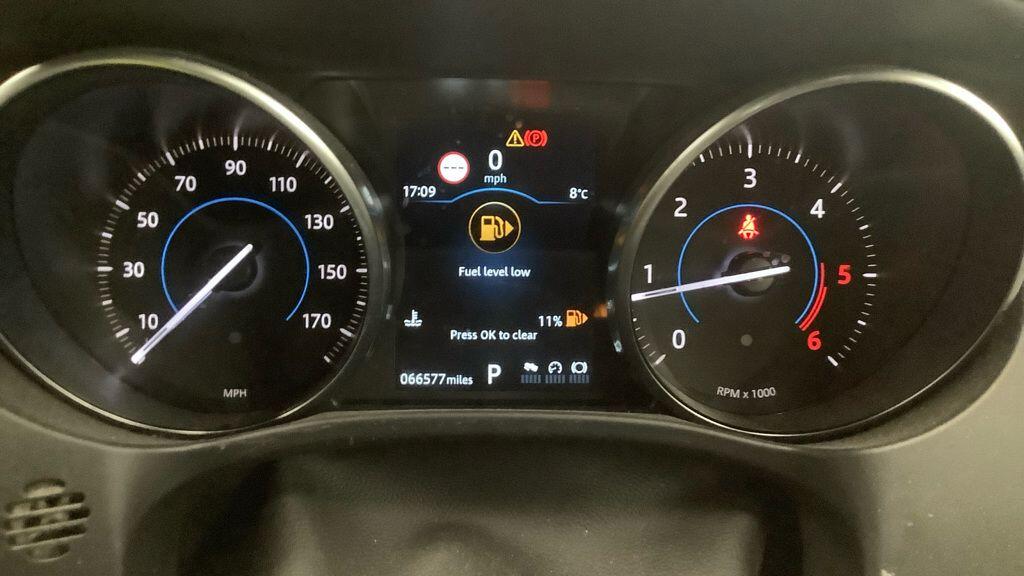 Used Jaguar F-Pace 2018 for sale - 77559848: Photo 9