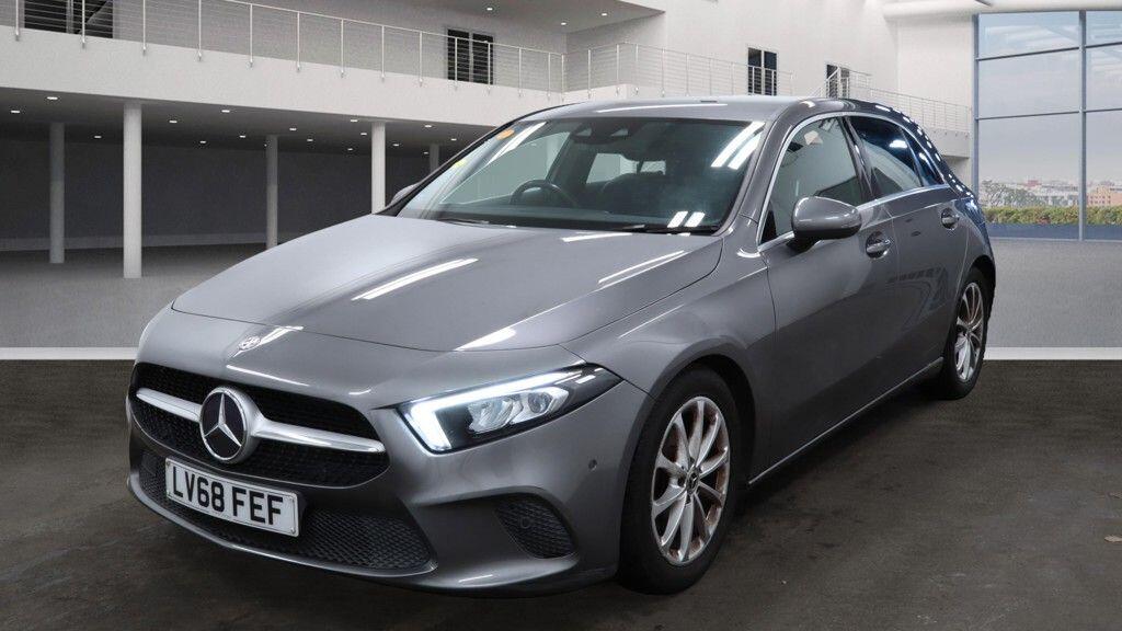 Used Mercedes-Benz A-Class 2018 for sale - 76994896: Photo 2