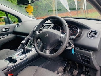 Used Peugeot 3008 2014 for sale - 76996033: Photo