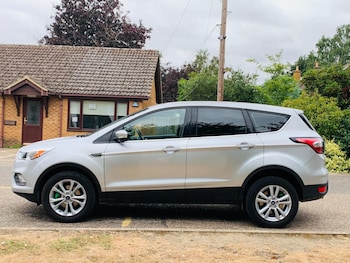 Used Ford Kuga 2016 for sale - 79426416: Photo