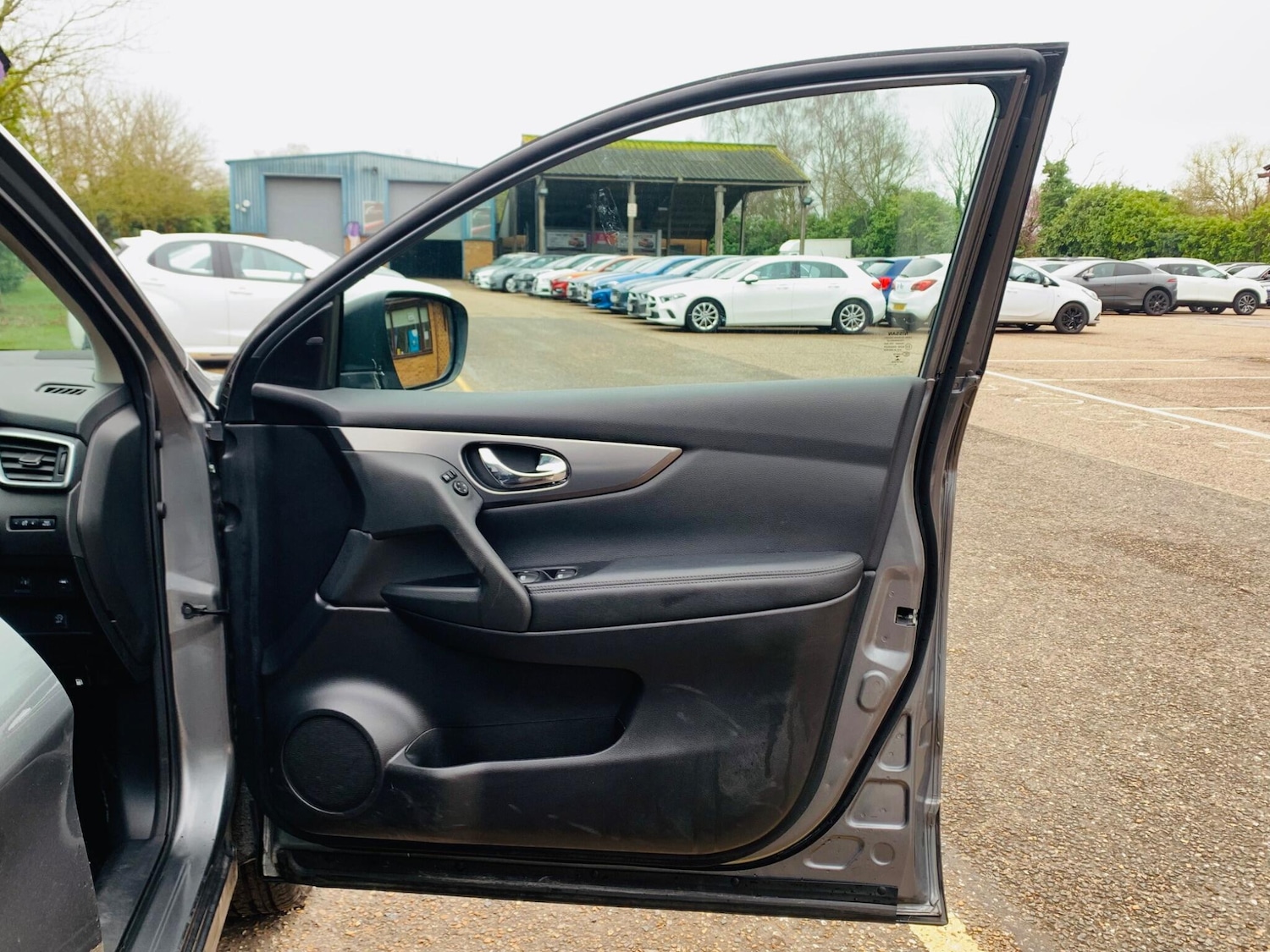 Used Nissan Qashqai for sale - 78058982: Photo 11