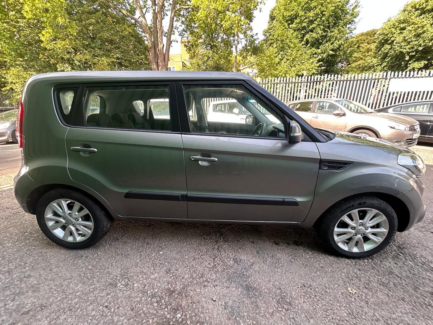 Used Kia Soul 2011 for sale - 76996929: Photo 2