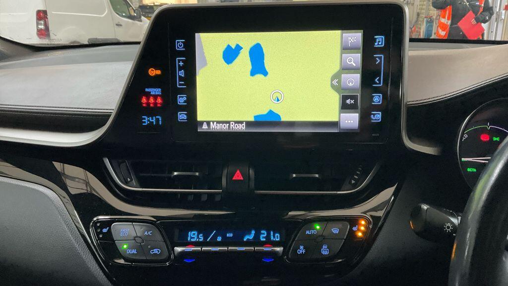 Used Toyota C-HR for sale - 77705402: Photo 10