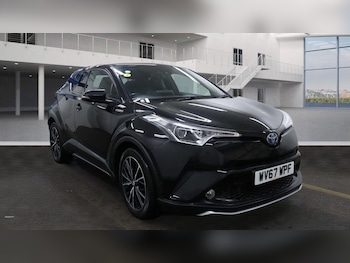 Used Toyota C-HR 2017 for sale - 77705402: Photo