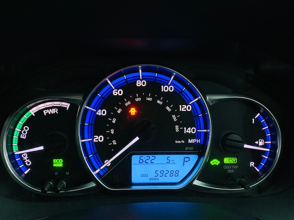 Used Toyota Yaris 2015 for sale - 76294874: Photo 26