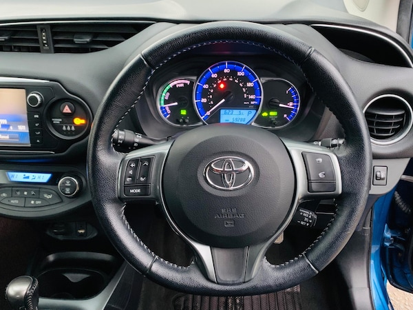 Used Toyota Yaris 2015 for sale - 76294874: Photo 27