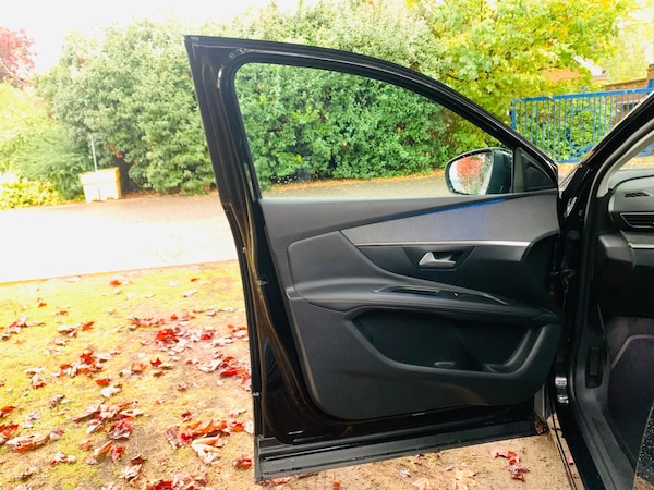 Used Peugeot 3008 2018 for sale - 76013796: Photo 27