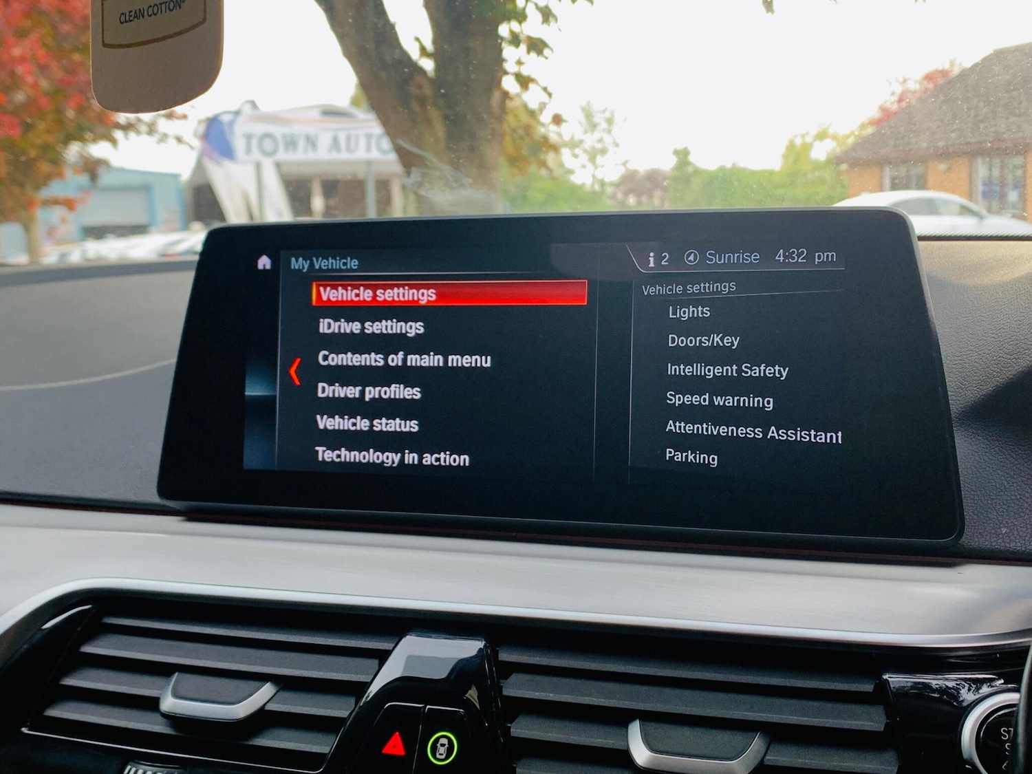 Used BMW 5 Series 2017 for sale - 76988442: Photo 41