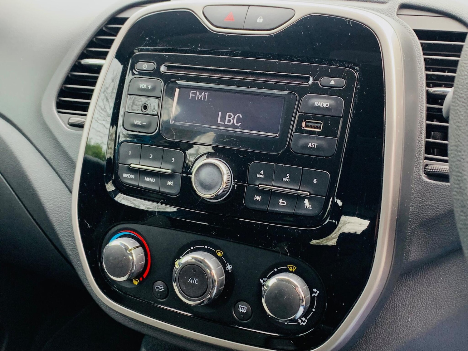 Used Renault Captur 2017 for sale - 77291257: Photo 16