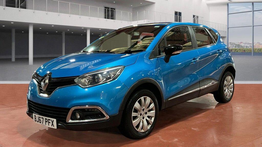 Used Renault Captur 2017 for sale - 77291257: Photo 2