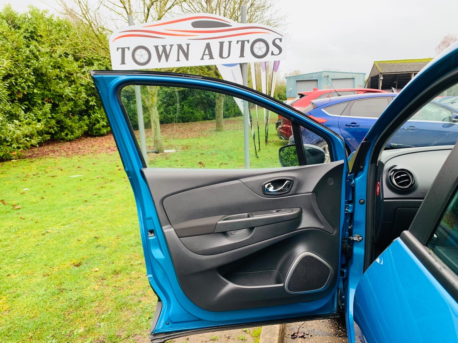 Used Renault Captur 2017 for sale - 77291257: Photo 27