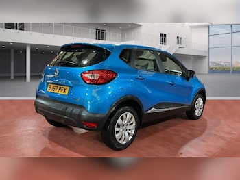 Used Renault Captur 2017 for sale - 77291257: Photo