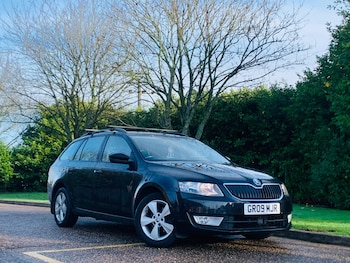Used Skoda Octavia 2016 for sale - 76823463: Photo