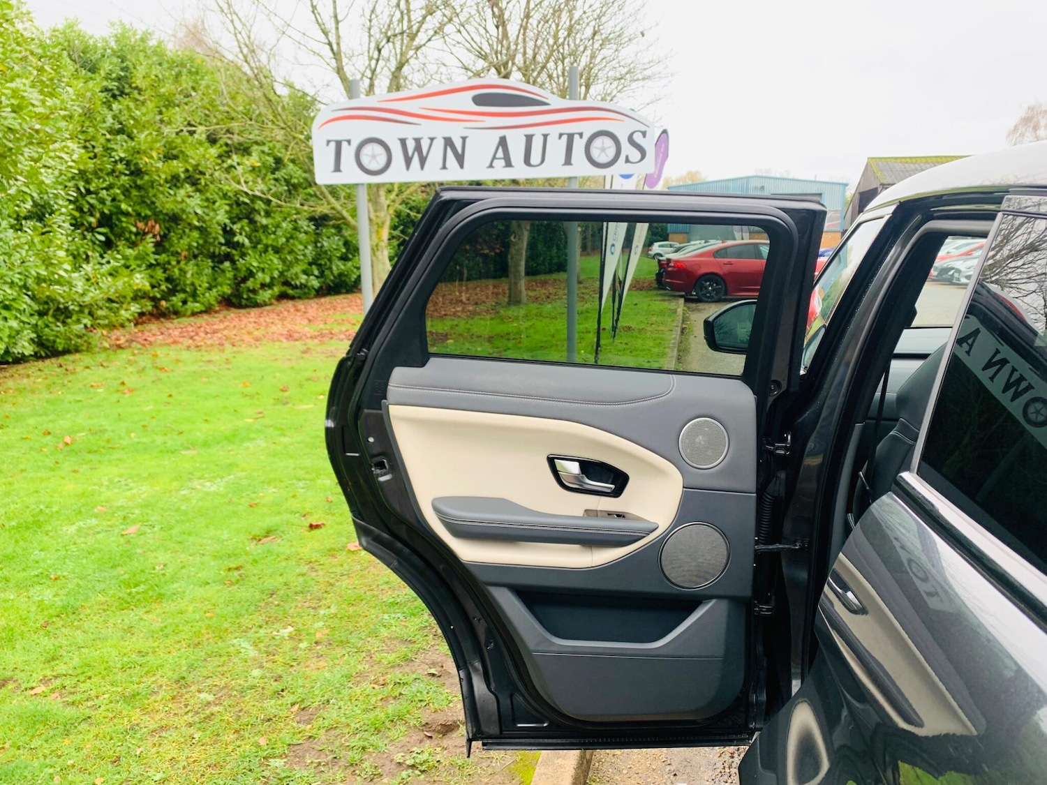 Used Land Rover Range Rover Evoque 2018 for sale - 76744834: Photo 53