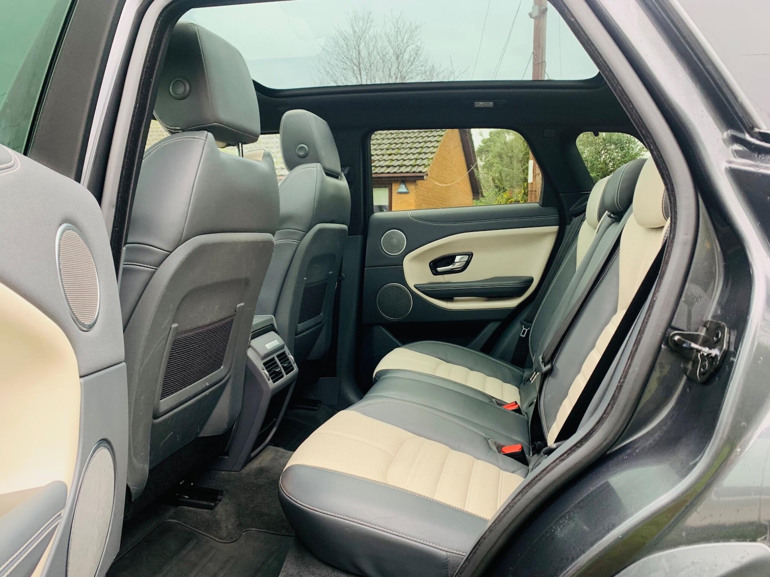 Used Land Rover Range Rover Evoque 2018 for sale - 76744834: Photo 54