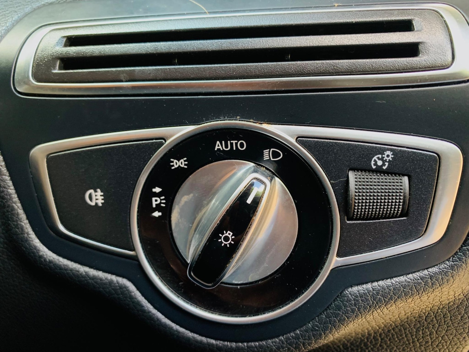 Used Mercedes-Benz E Class 2017 for sale - 76855960: Photo 14