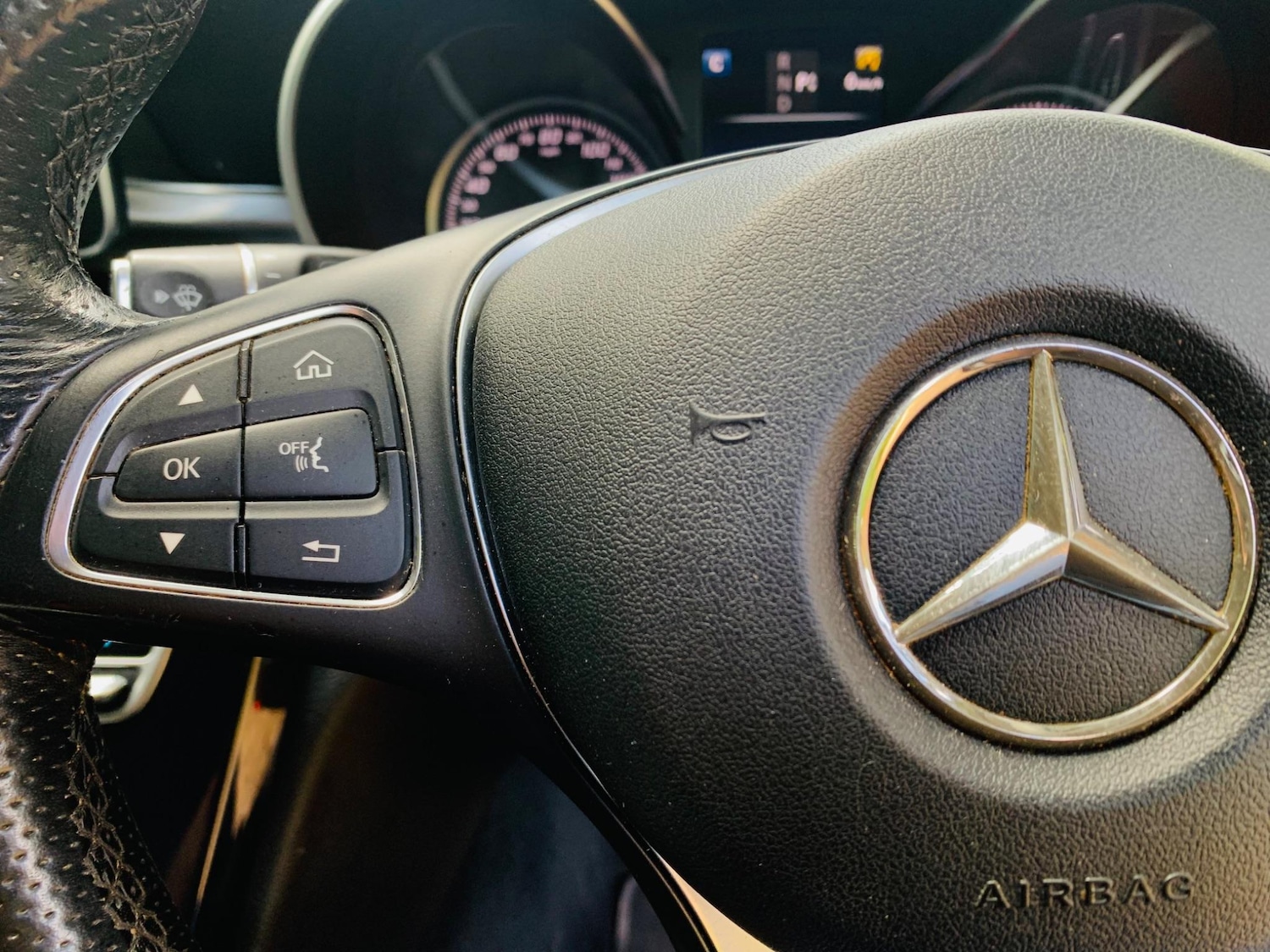 Used Mercedes-Benz E Class 2017 for sale - 76855960: Photo 17