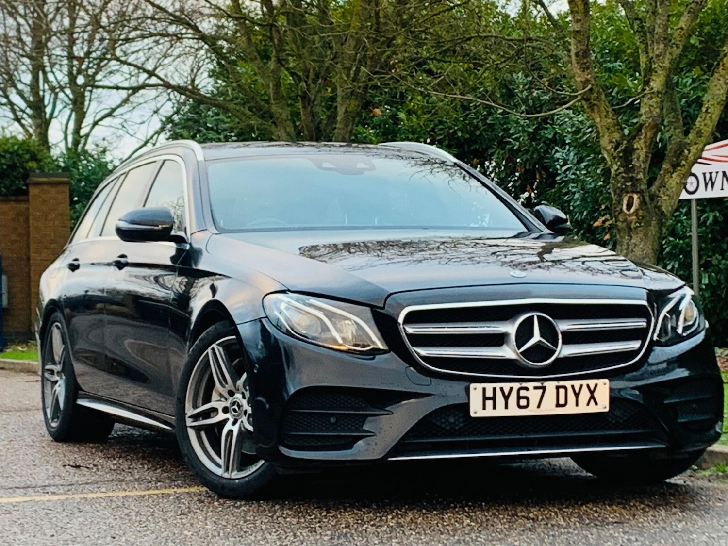 Used Mercedes-Benz E Class 2017 for sale - 76855960: Photo 3