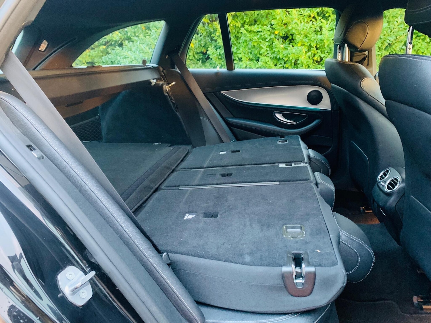 Used Mercedes-Benz E Class 2017 for sale - 76855960: Photo 35