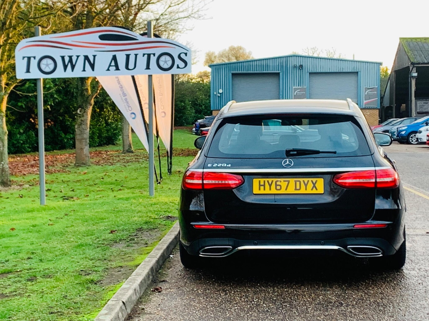 Used Mercedes-Benz E Class 2017 for sale - 76855960: Photo 37