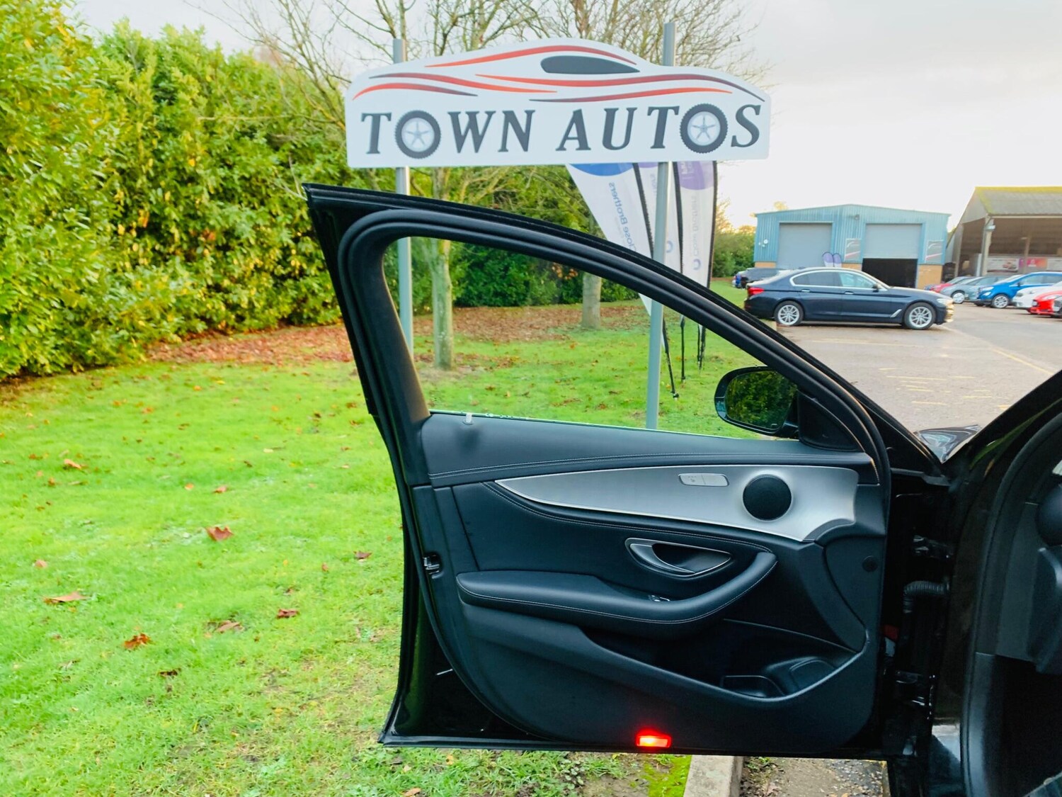 Used Mercedes-Benz E Class 2017 for sale - 76855960: Photo 51