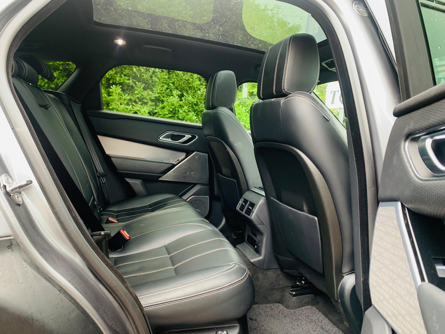 Used Land Rover Range Rover Velar 2018 for sale - 76994672: Photo 35