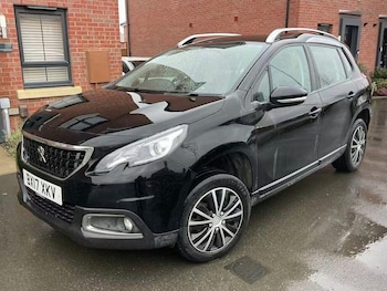 Used Peugeot 2008 2017 for sale - 77695797: Photo