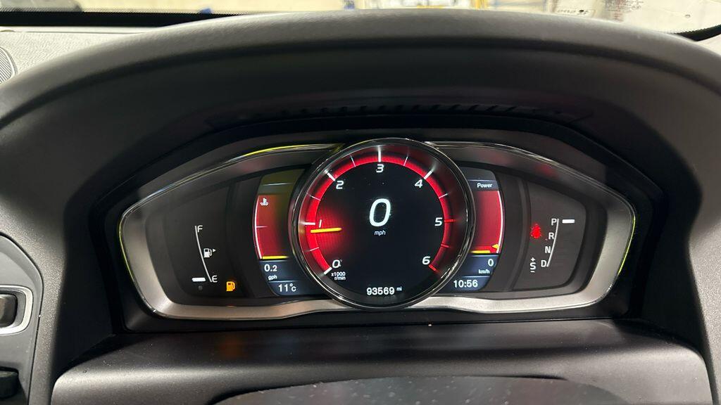 Used Volvo XC60 2015 for sale - 77266920: Photo 10