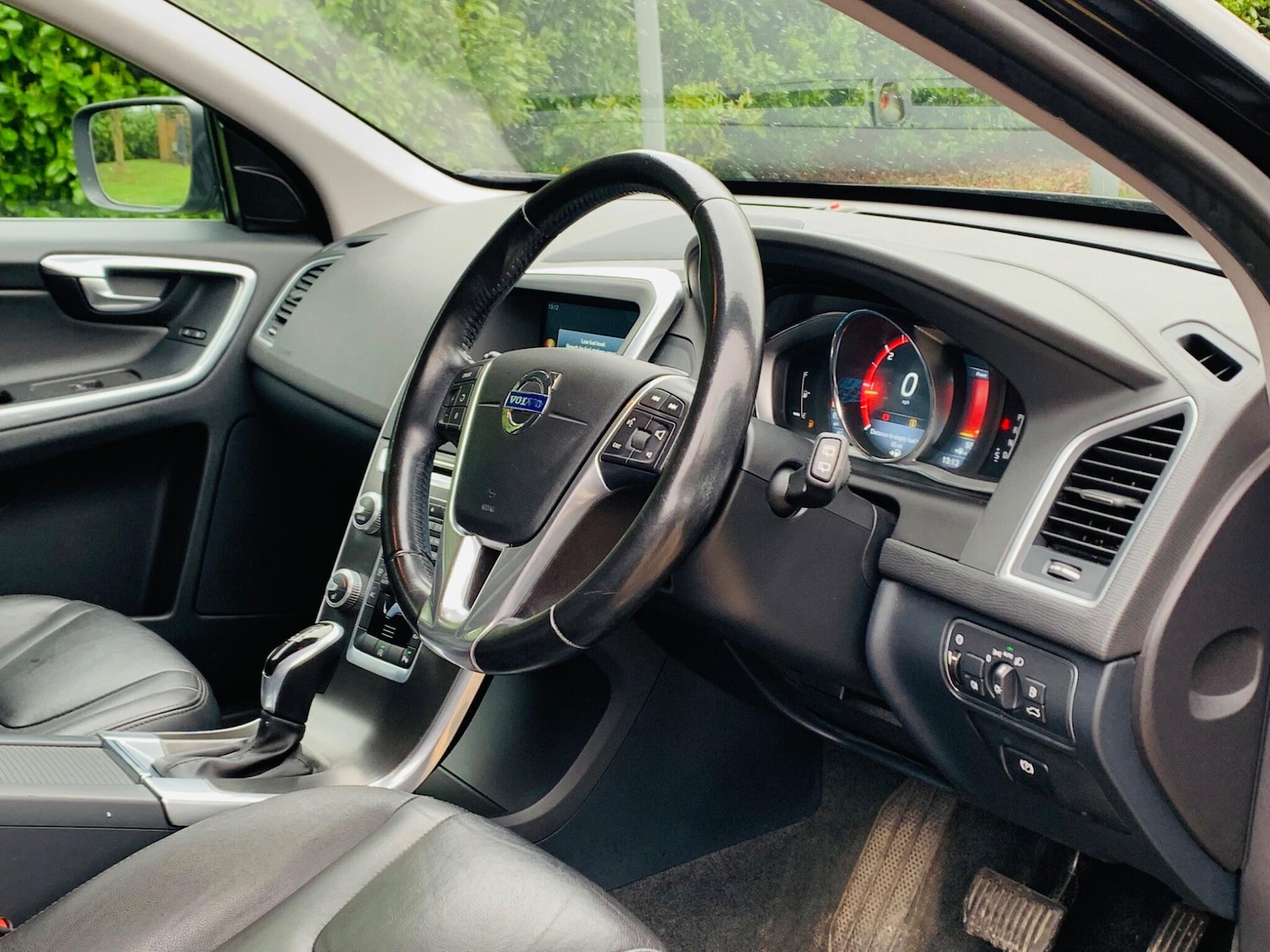 Used Volvo XC60 2015 for sale - 77266920: Photo 14