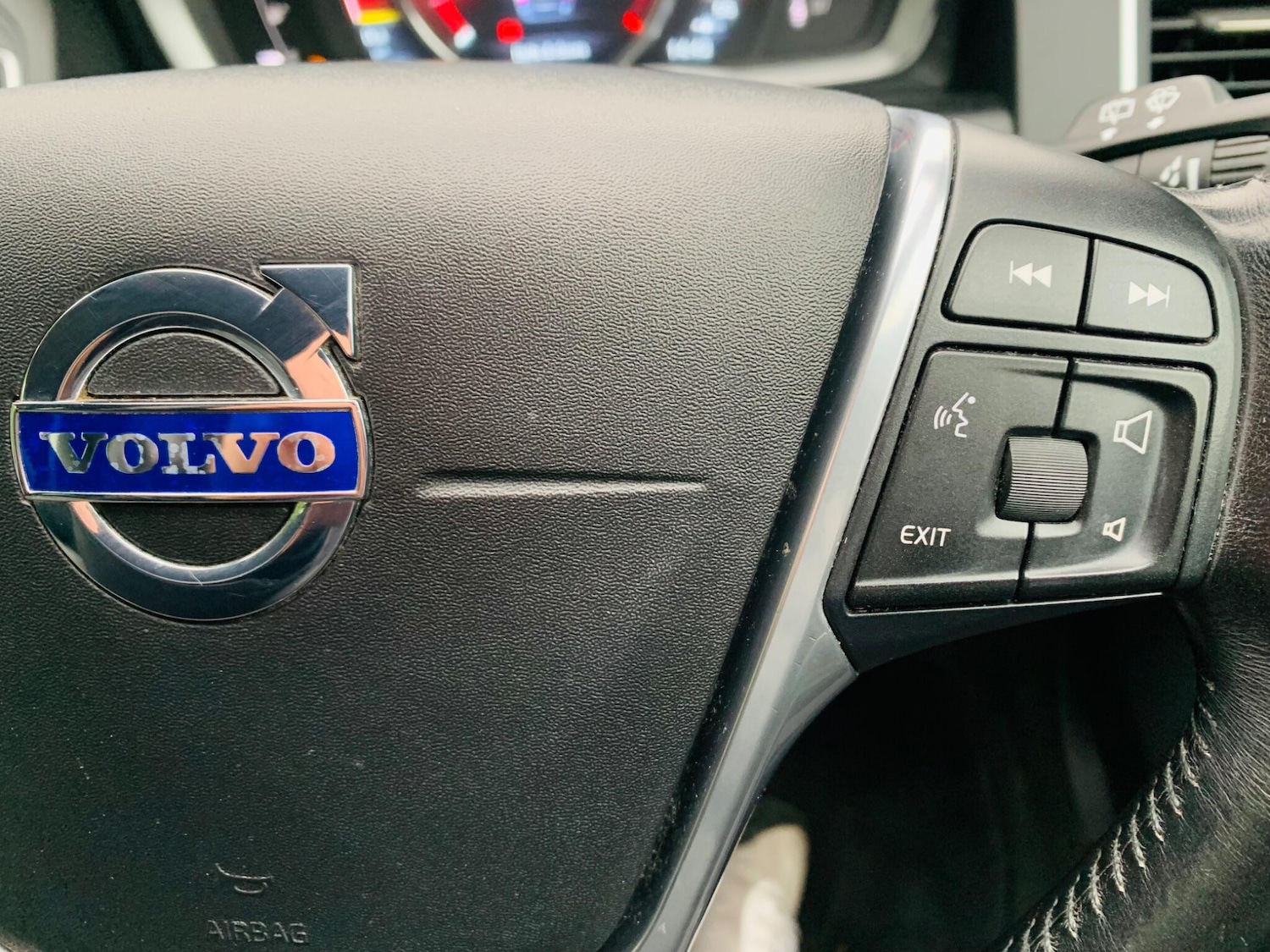 Used Volvo XC60 2015 for sale - 77266920: Photo 18