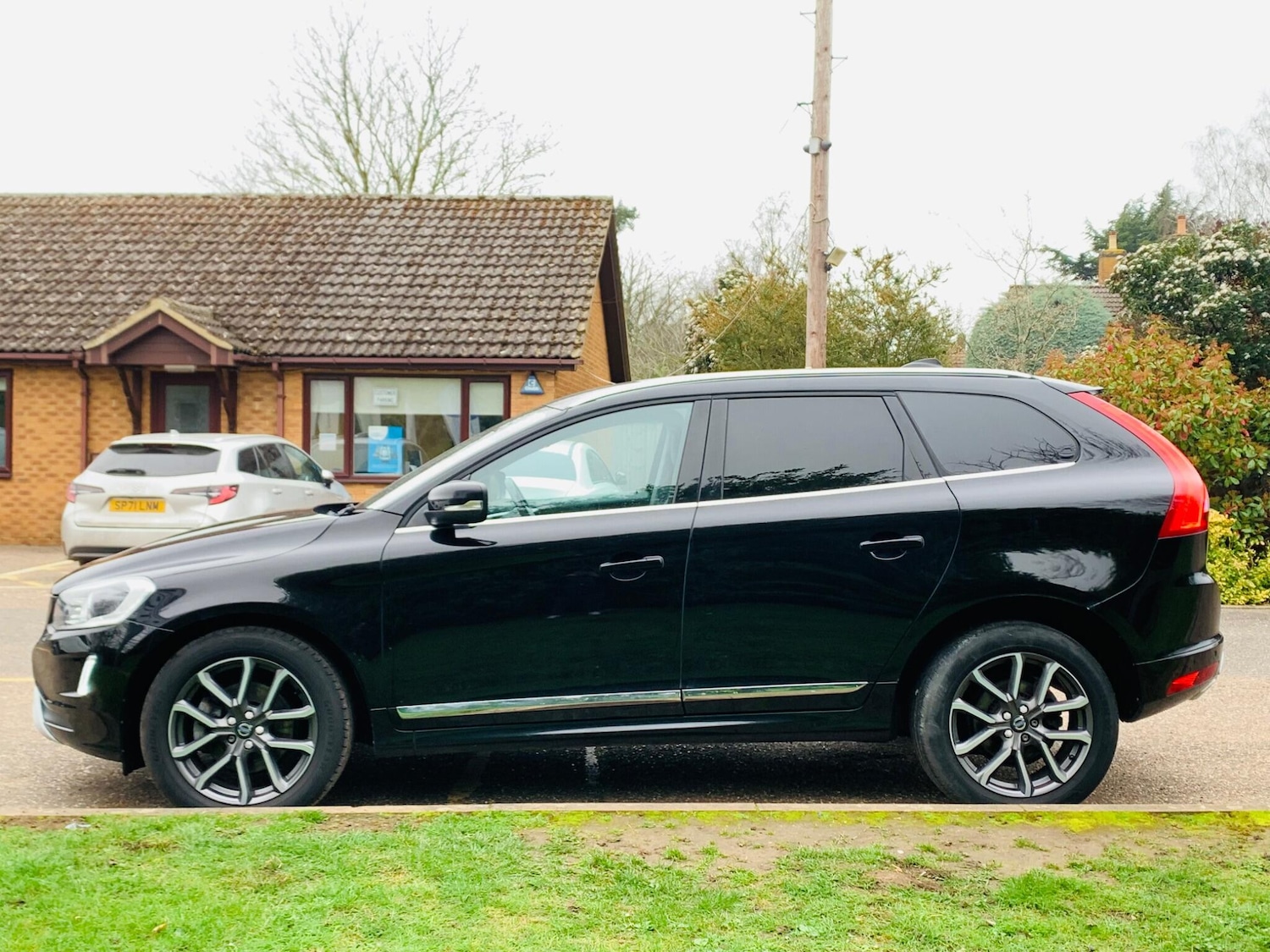 Used Volvo XC60 2015 for sale - 77266920: Photo 35