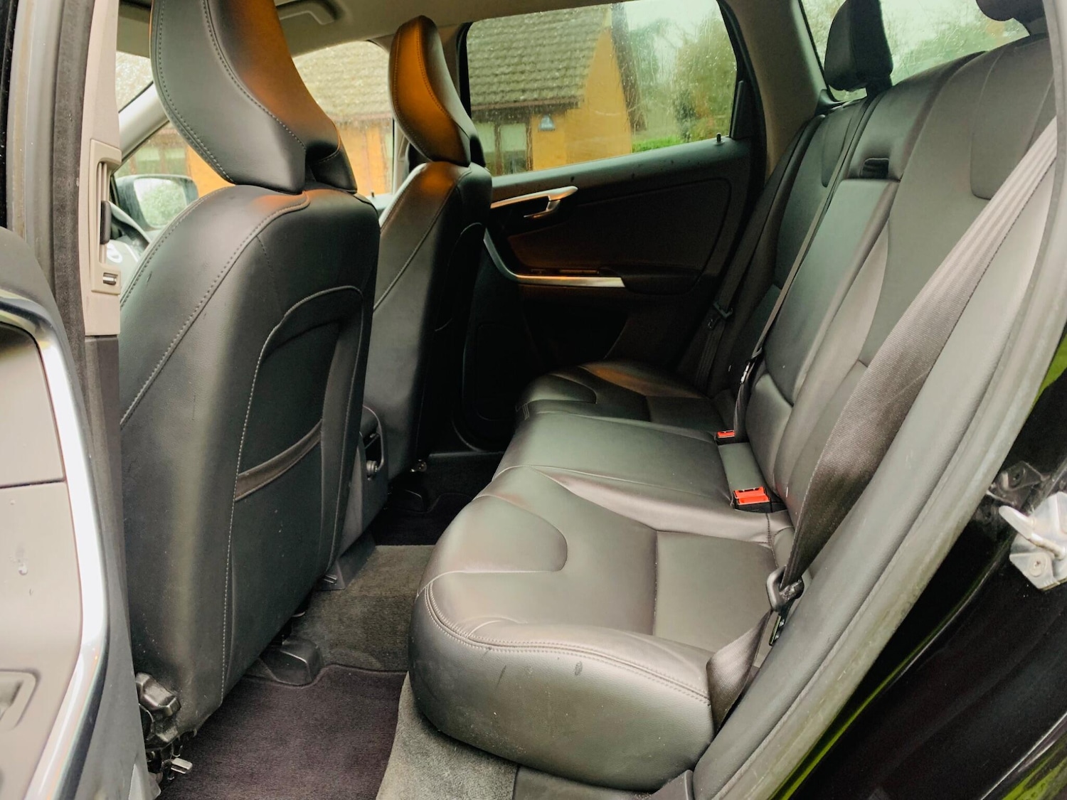 Used Volvo XC60 2015 for sale - 77266920: Photo 37