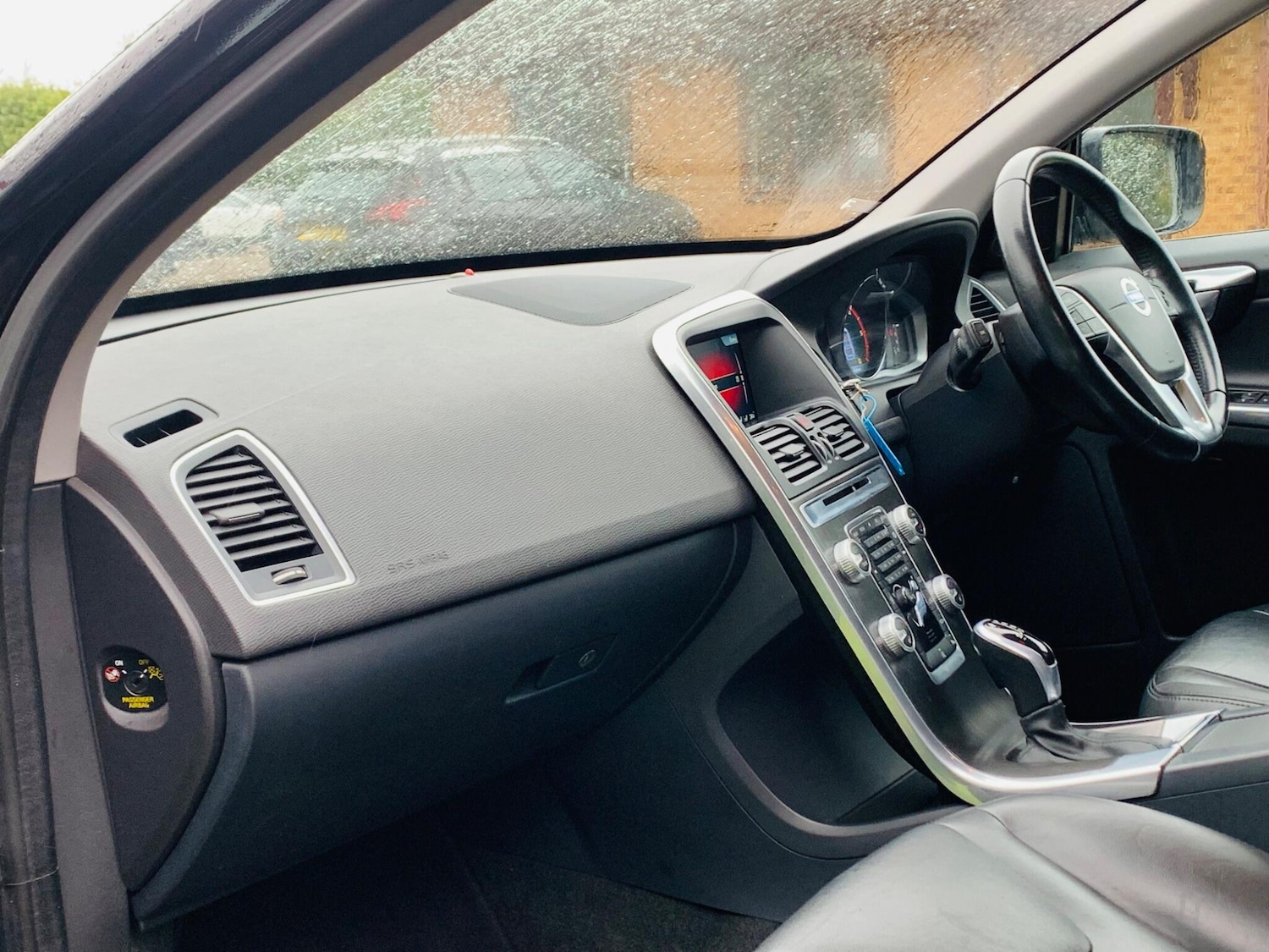 Used Volvo XC60 2015 for sale - 77266920: Photo 39