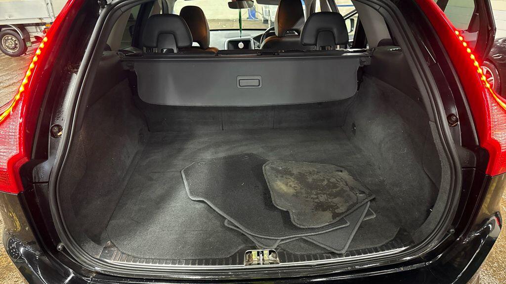 Used Volvo XC60 2015 for sale - 77266920: Photo 7