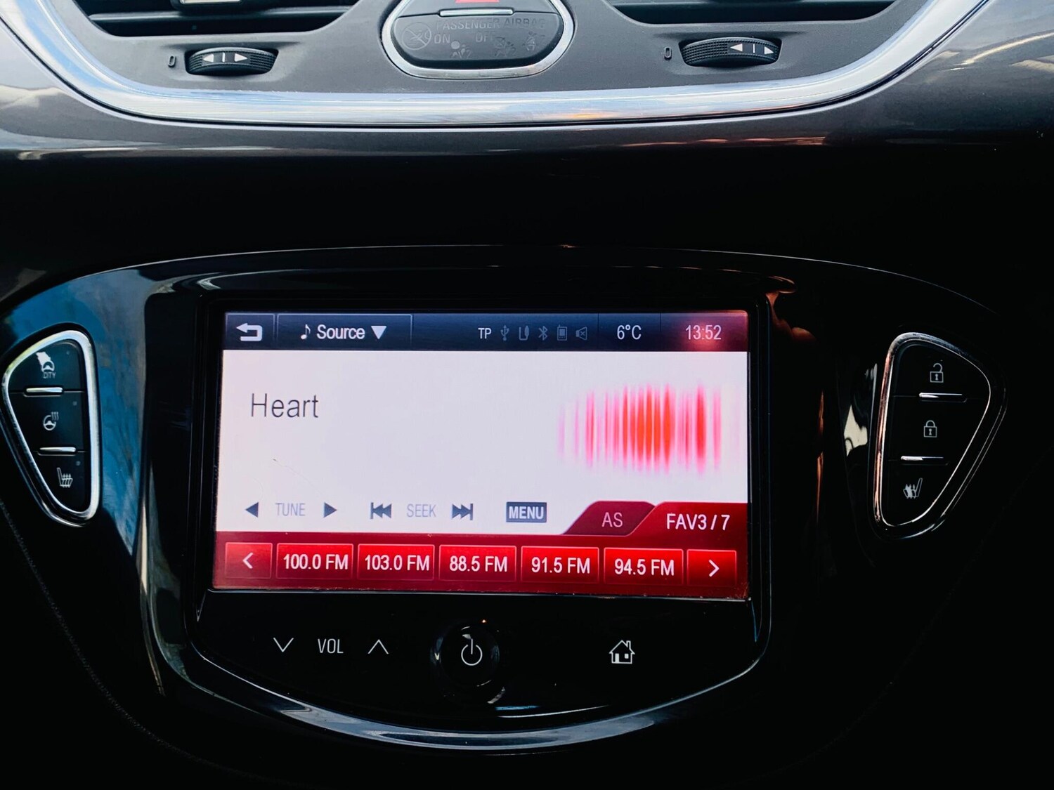 Used Vauxhall Corsa 2015 for sale - 77549798: Photo 11