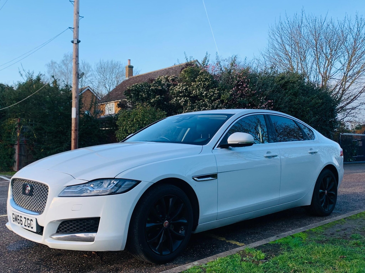 Used Jaguar XF 2016 for sale - 77163486: Photo 5
