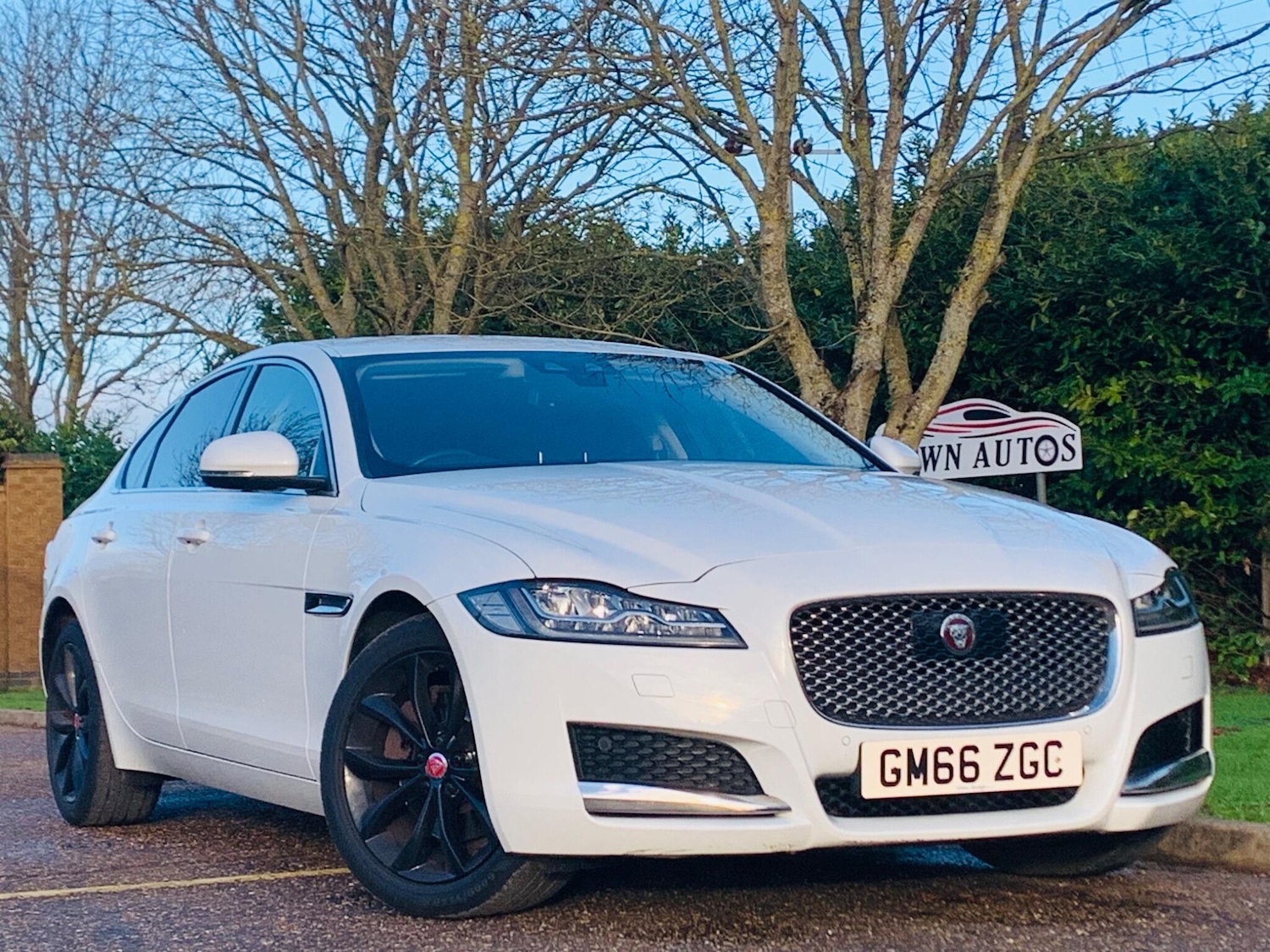 Used Jaguar XF 2016 for sale - 77163486: Photo 7