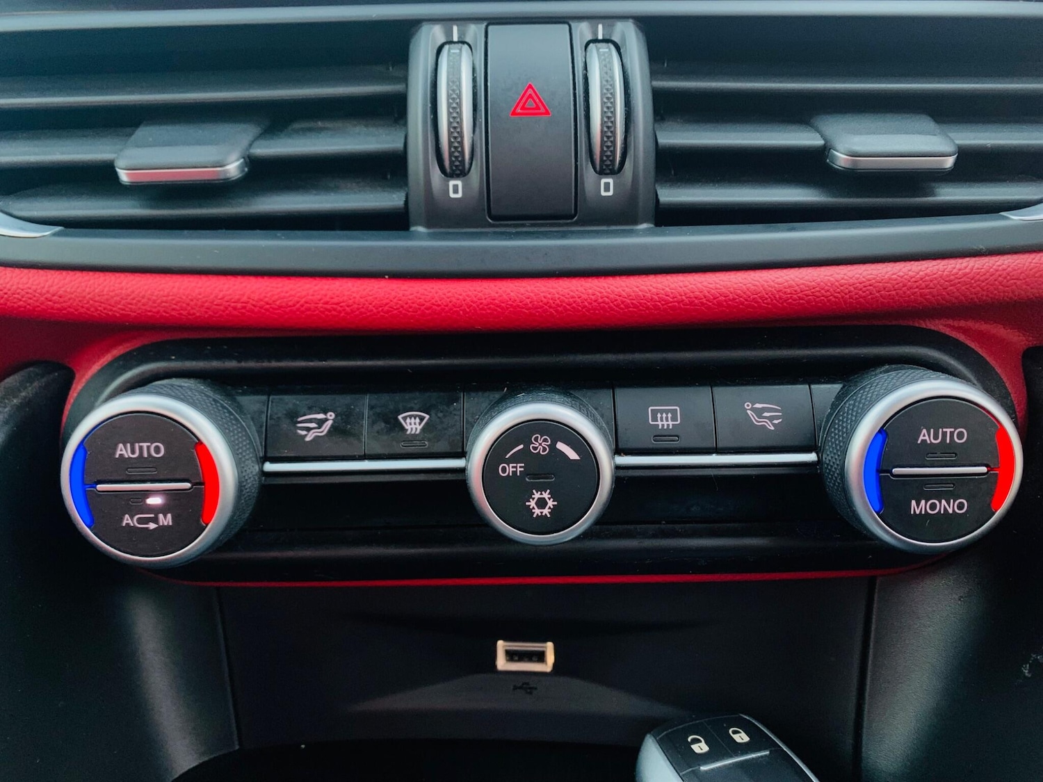 Used Alfa Romeo Giulia 2019 for sale - 76440663: Photo 25