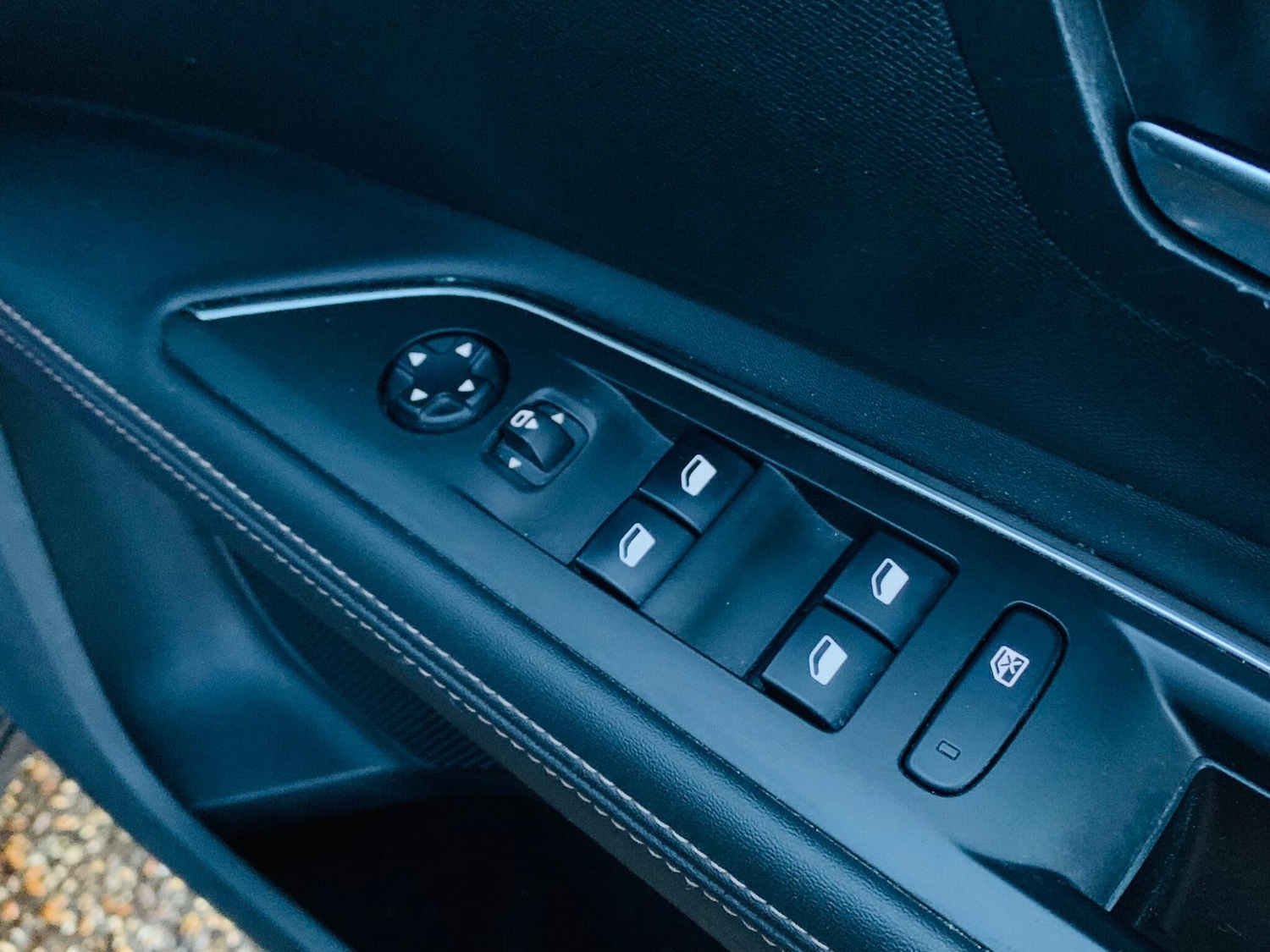 Used Peugeot 5008 2019 for sale - 76850203: Photo 8