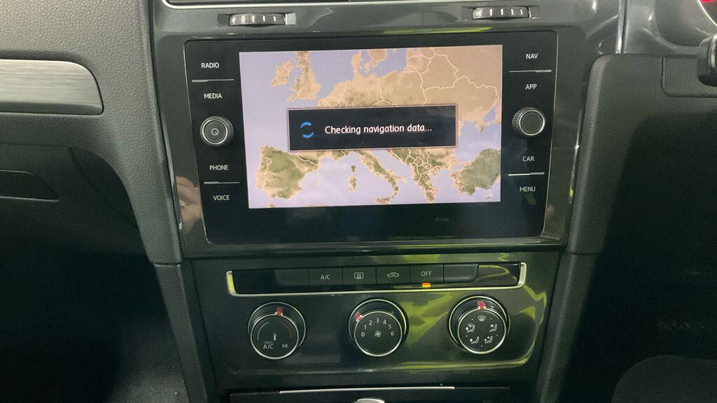 Used Volkswagen Golf 2017 for sale - 77559093: Photo 10