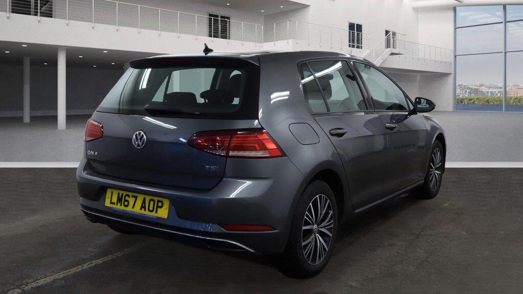 Used Volkswagen Golf 2017 for sale - 77559093: Photo 4