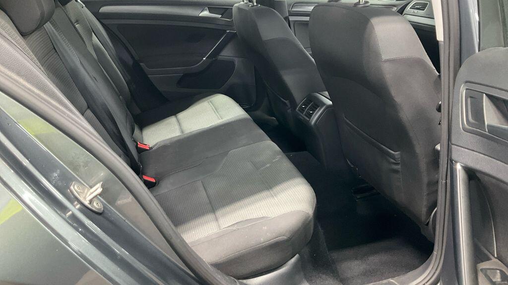 Used Volkswagen Golf 2017 for sale - 77559093: Photo 8