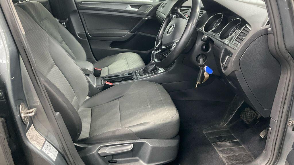 Used Volkswagen Golf 2017 for sale - 77559093: Photo 9