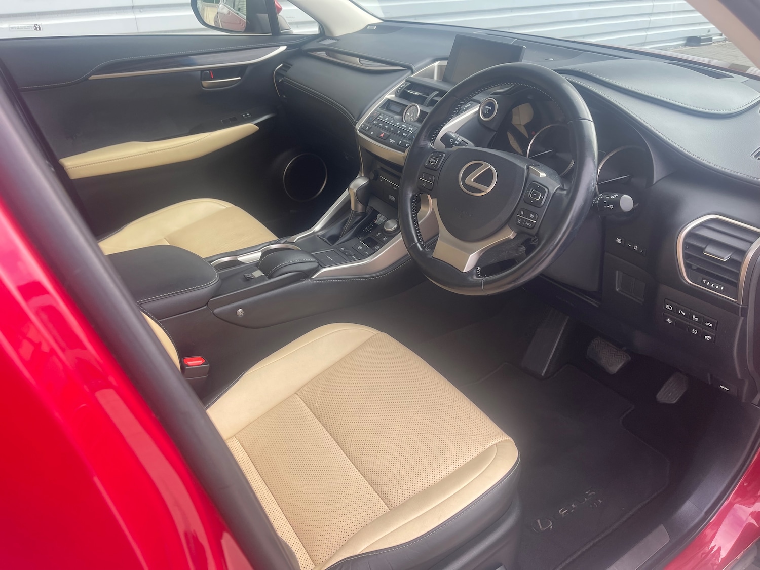 Used Lexus NX 2017 for sale - 75778833: Photo 17