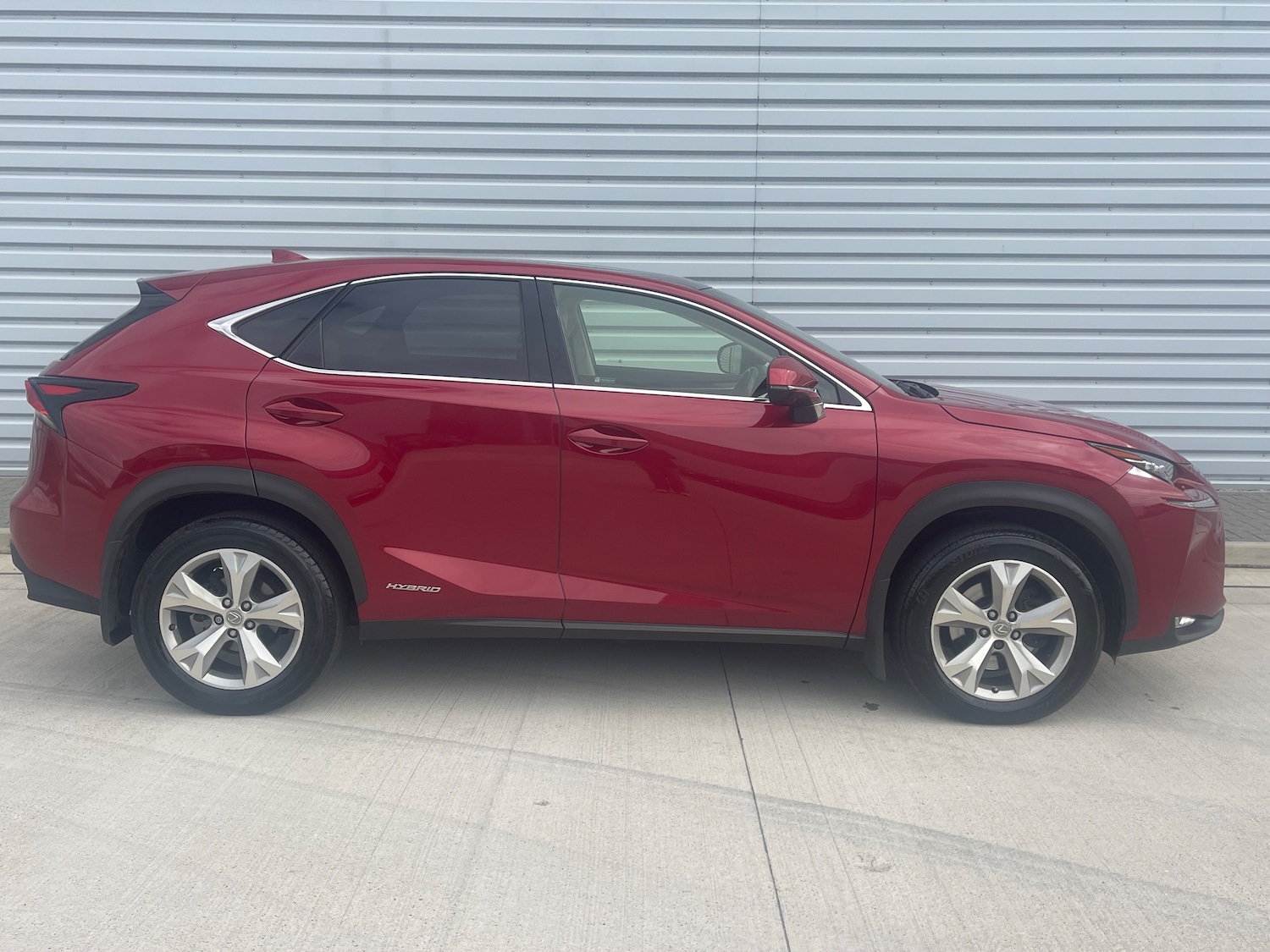 Used Lexus NX 2017 for sale - 75778833: Photo 2